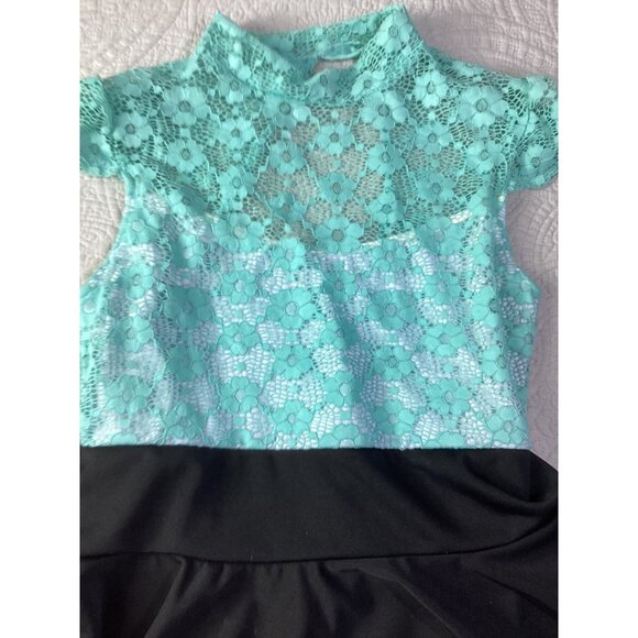 Mint Lace & Black Peplum Bodycon Dress*Rear Zipper*Cap Sleeves*Small*EUC - Picture 3 of 9